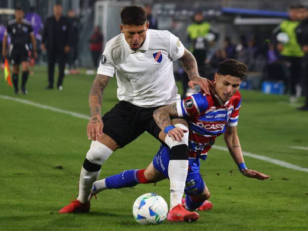 Nhận định, soi kèo Fortaleza vs Colo-Colo, 07h30 ngày 7/5: Điểm tựa sân nhà