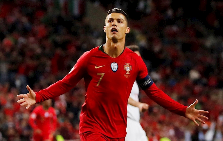 Ronaldo đưa Bồ Đào Nha vào chung kết và còn hơn nữa