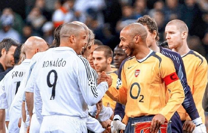 Aguero chọn ra 3 trung phong hay nhất trong lịch sử bóng đá