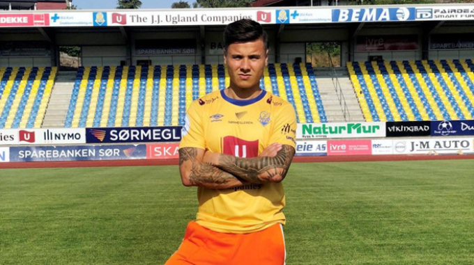 Tiền đạo Alexander Đặng gia nhập đội bóng mới ở Na Uy