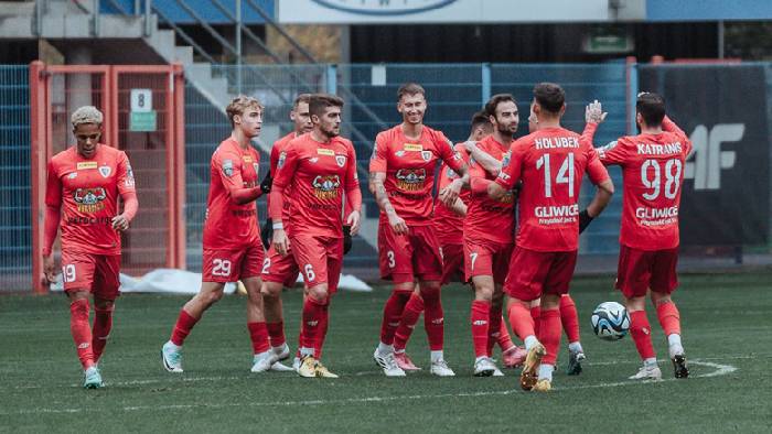 Nhận định, soi kèo Carina Gubin vs Piast Gliwice, 18h00 ngày 7/12