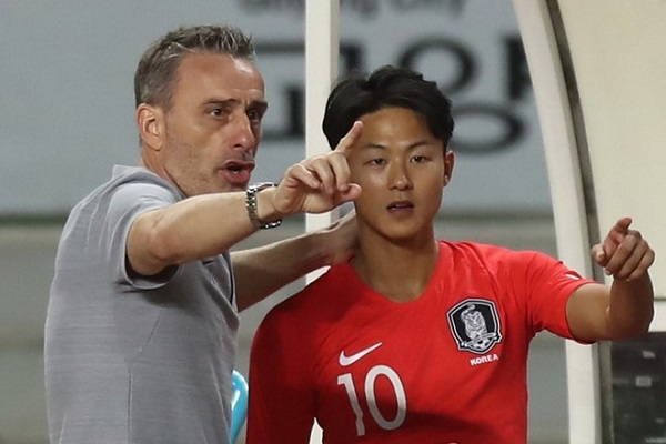 Tin bóng đá Asian Cup 2019: Hàn Quốc thận trọng với Philippines, người Thái muốn Kiatisak trở lại