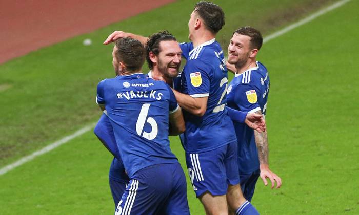 Nottingham Forest vs Cardiff (19h 9/1): Cái dớp khó phá