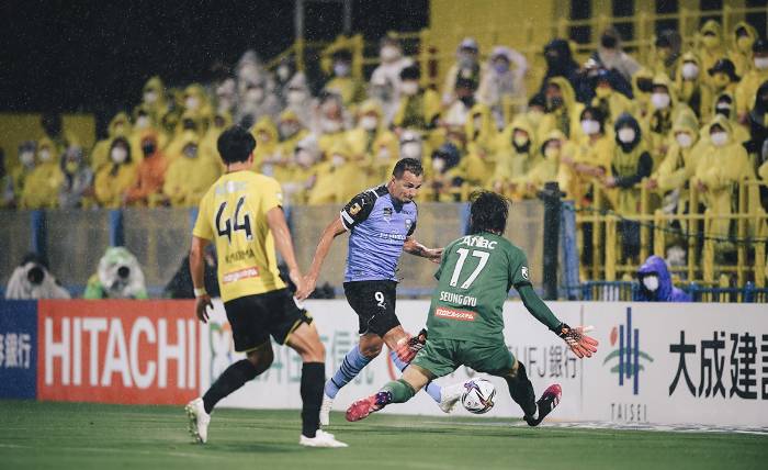 Nhận định, soi k&egrave;o Kawasaki Frontale vs Kashiwa Reysol, 13h00 ng&agrave;y 8/2: Th&ecirc;m một lần đau