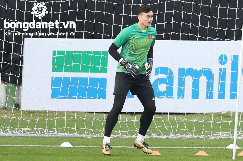 Văn Lâm hưởng đặc ân ở Muangthong giống cầu thủ MU, Man City