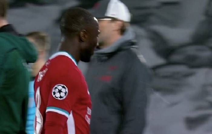 Klopp lên tiếng vụ ‘không thèm nhìn mặt’ Naby Keita