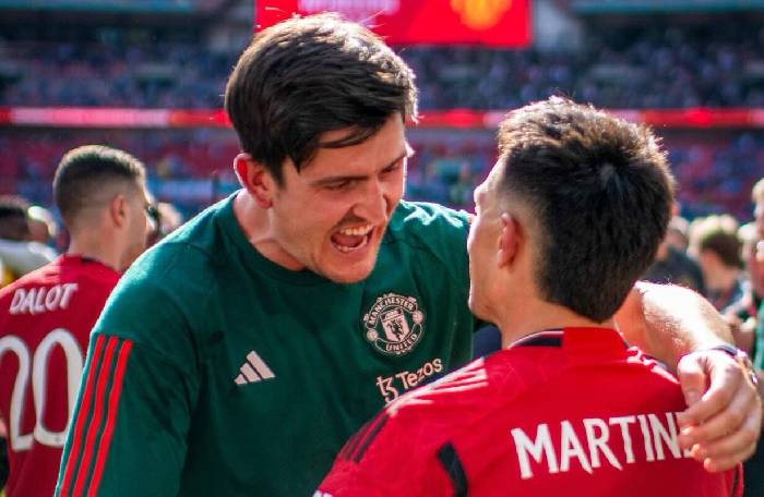 Harry Maguire gia hạn hợp đồng với MU