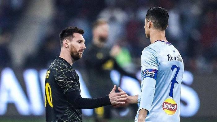Ronaldo nằm không cũng ăn gạch đá chỉ vì hành dộng của Messi