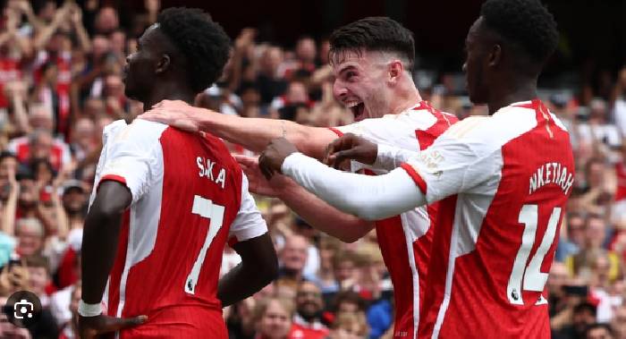 NÓNG ! 'Đại gia Ả Rập' chiêu mộ ngôi sao trụ cột 50 củ của Arsenal