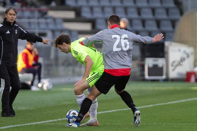 Siêu máy tính dự đoán Pisa vs Cremonese, 2h45 ngày 8/11