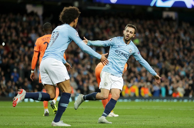 Dự đoán Man City vs Burton (2h45 10/1) bởi cựu cầu thủ Robinho