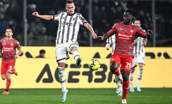 Soi kèo phạt góc Verona vs Cremonese, 0h30 ngày 10/1