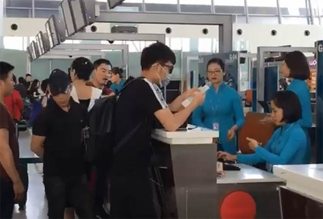 Xuân Trường lặng lẽ sang Thái Lan ra mắt Buriram United