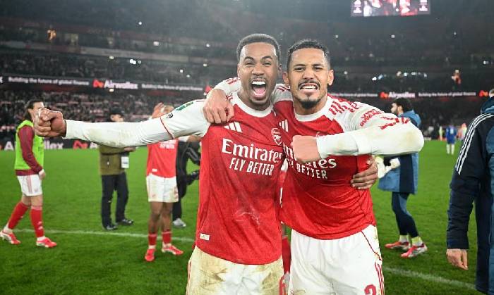 Nhà cái sớm trả tiền cược cho khả năng Arsenal vô địch Ngoại hạng Anh