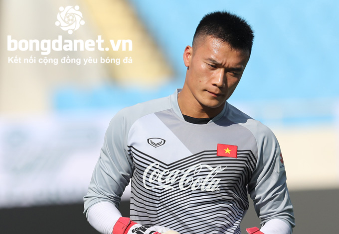 Thủ môn Bùi Tiến Dũng báo tin vui cho U23 Việt Nam