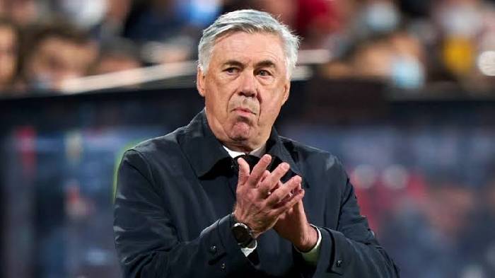 Ancelotti: 'Cậu ấy chắc chắn sẽ không rời Real trong tháng 1'