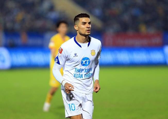 Hendrio Araujo – Tiền vệ hào hoa chỉ ăn chay của Thép Xanh Nam Định