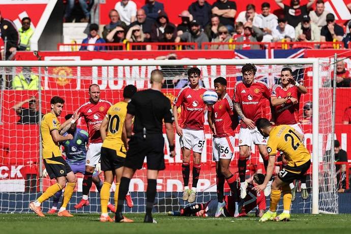 Siêu máy tính dự đoán Wolves vs MU, 3h00 ngày 9/12