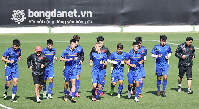 Bỏ qua Iraq, thầy Park 'd&agrave;n qu&acirc;n' đợi đ&aacute;nh sập Iran