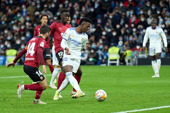 Dự đoán, soi kèo thẻ vàng Real Madrid vs Valencia, 2h ngày 12/1