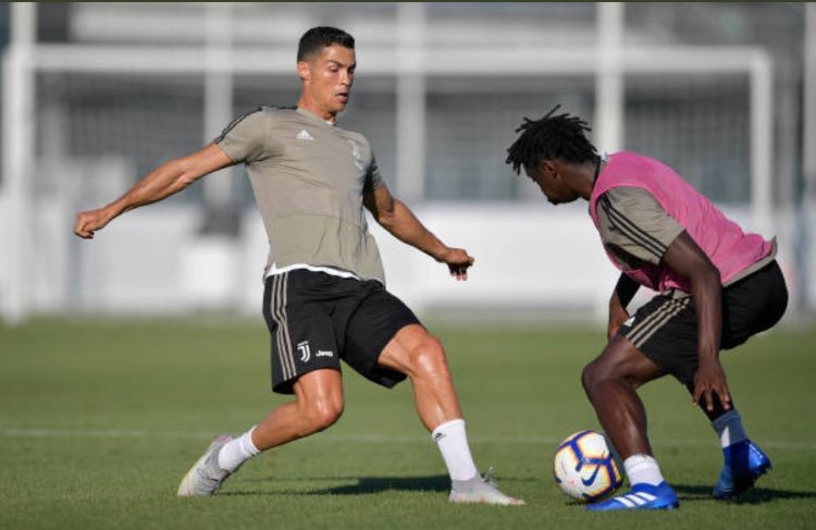 Moise Kean tiến bộ vượt bậc nhờ… Ronaldo