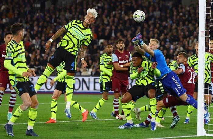 Soi kèo góc West Ham vs Arsenal, 21h00 ngày 11/2