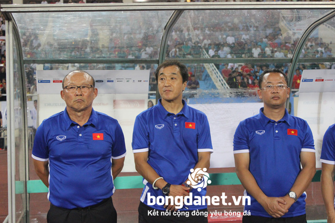 Trợ lý Lê Huy Khoa 'lột xác' khi tái ngộ với thầy Park