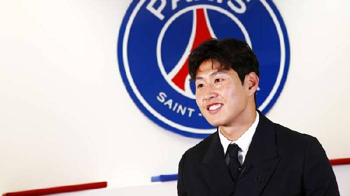 PSG chính thức ký hợp đồng với 'Messi của châu Á'