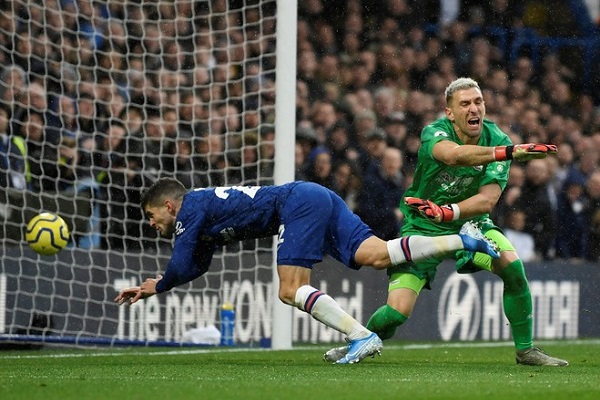 Chelsea 2-0 Crystal: Abraham, Pulisic gi&uacute;p Chelsea xếp thứ 2 Ngoại hạng Anh