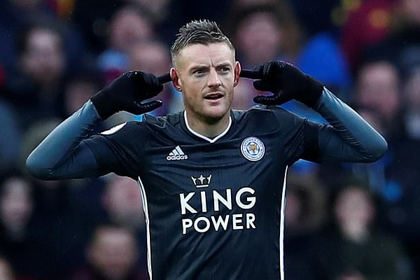 Jamie Vardy đi vào lịch sử sau cú đúp giúp Leicester cắt đuôi Man City