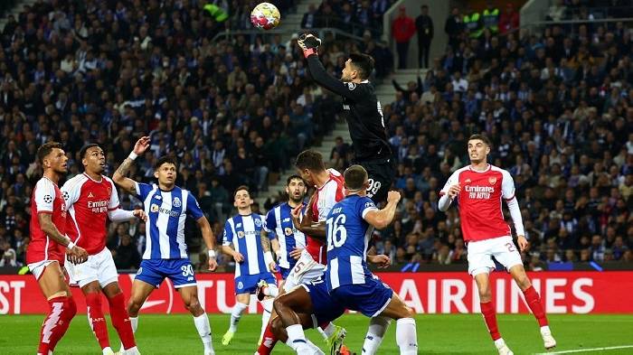 Soi kèo hiệp 1 Arsenal với Porto, 3h00 ngày 13/3