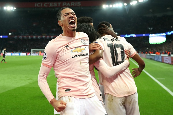 MU vs Barcelona: Smalling tiết lộ sự thật khó tin