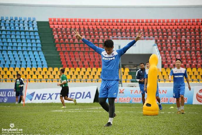 Chia tay Than Quảng Ninh, Mạc Hồng Quân có bến đỗ mới vào ngày 26/4?