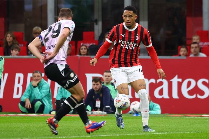 Siêu máy tính dự đoán Udinese vs AC Milan, 1h45 ngày 12/4