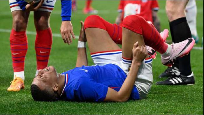 Kylian Mbappe dính chấn thương trước thềm Euro 2024