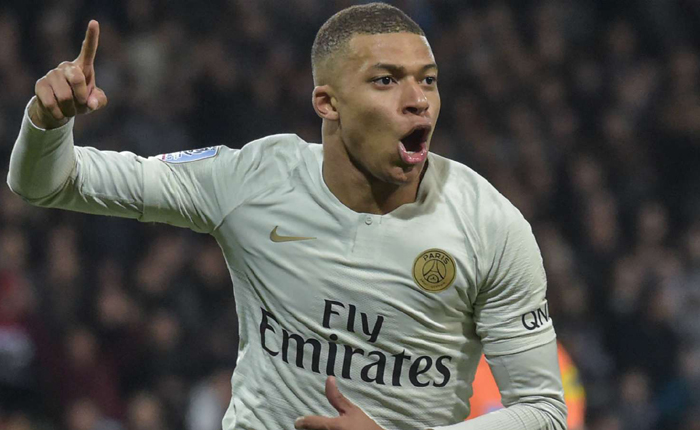PSG xác nhận tin không hề vui về Kylian Mbappe