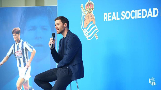 Xabi Alonso chính thức trở lại Real Sociedad làm HLV