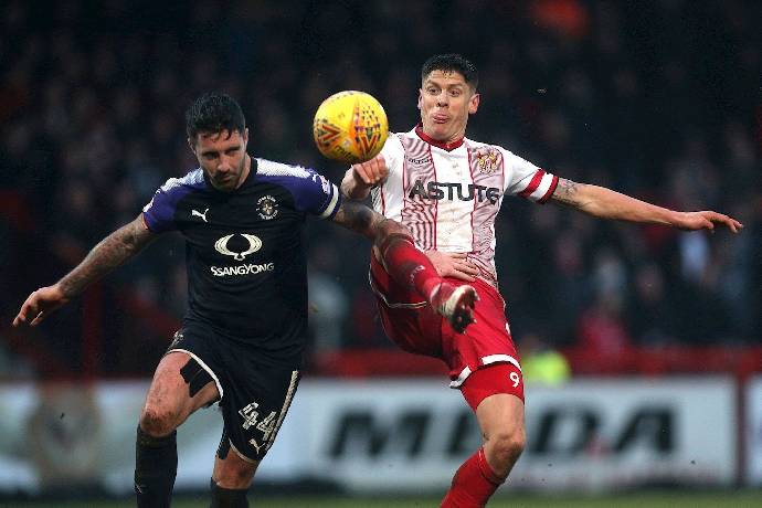 Nhận định, soi kèo Stevenage vs Luton Town, 1h45 ngày 11/8