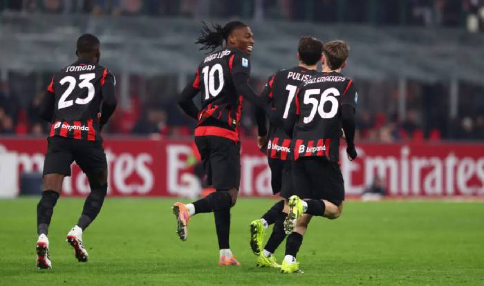 Soi kèo góc Fiorentina vs AC Milan, 21h00 ngày 11/01