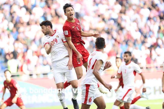 Rộ tin đồn Văn Hậu sang Muangthong vào ngày 20/2