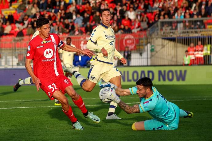 Soi kèo tài xỉu Verona vs Monza hôm nay 21h00 ngày 12/3