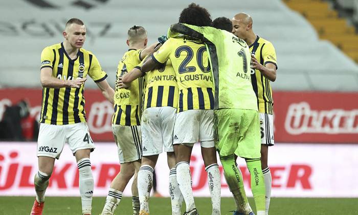 Nhận định Fenerbahce vs Gazisehir Gaziantep, 23h ngày 12/4