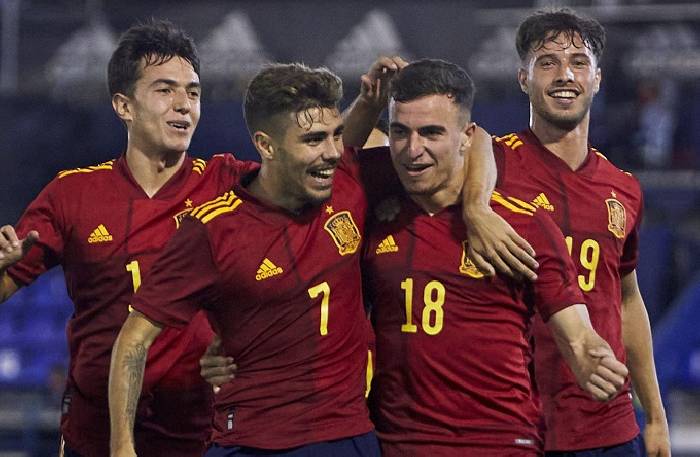 Soi kèo phạt góc Tây Ban Nha vs Czech, 1h45 ngày 13/6