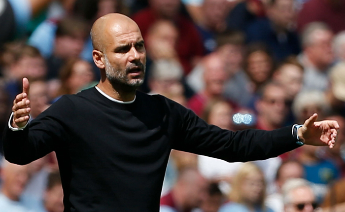 Man City giành ‘pole’ trước Liverpool, Pep Guardiola vẫn cảnh báo về VAR