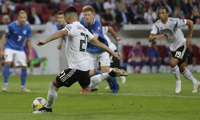 Estonia vs Đức (1h45 14/10): Khách lấn chủ?!