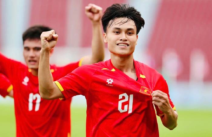 Nhẹ nhàng đánh bại Malaysia, U22 Việt Nam vào bán kết với vị trí nhất bảng