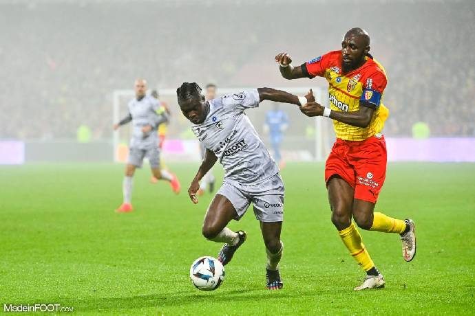Soi kèo phạt góc Clermont Foot vs Lens, 19h00 ngày 12/3