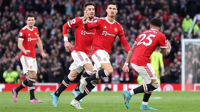 Ferdinand: '10 năm qua, Man United chỉ có đúng 1 bản hợp đồng thành công'