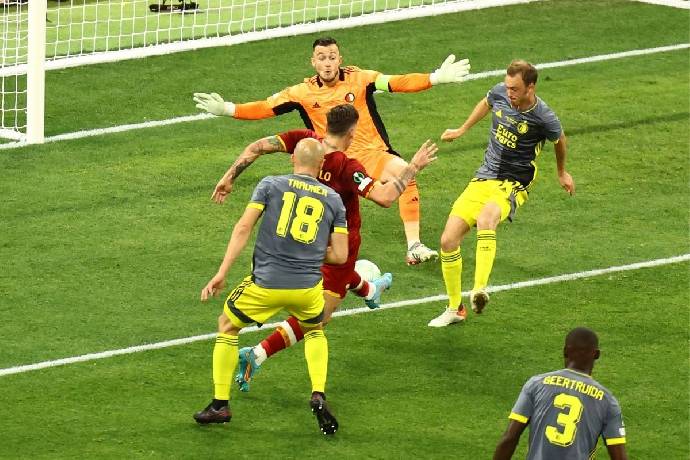 Phân tích tỷ lệ kèo hiệp 1 Feyenoord vs AS Roma, 23h45 ngày 13/4