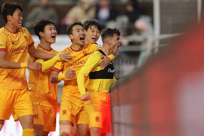 Nhận định, soi kèo Jeonbuk Hyundai Motors với Gwangju Football Club,12h00 ngày 13/4: Chiến thắng đầu tiên